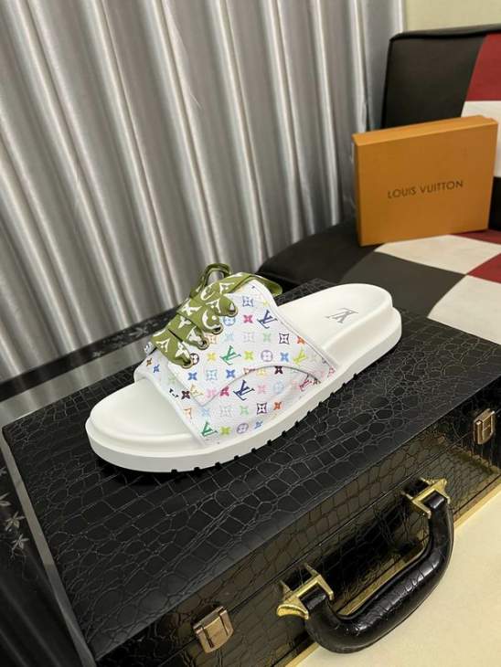 Picture of Louis Vuitton Slippers _SKULVsz38-46hnh0845878